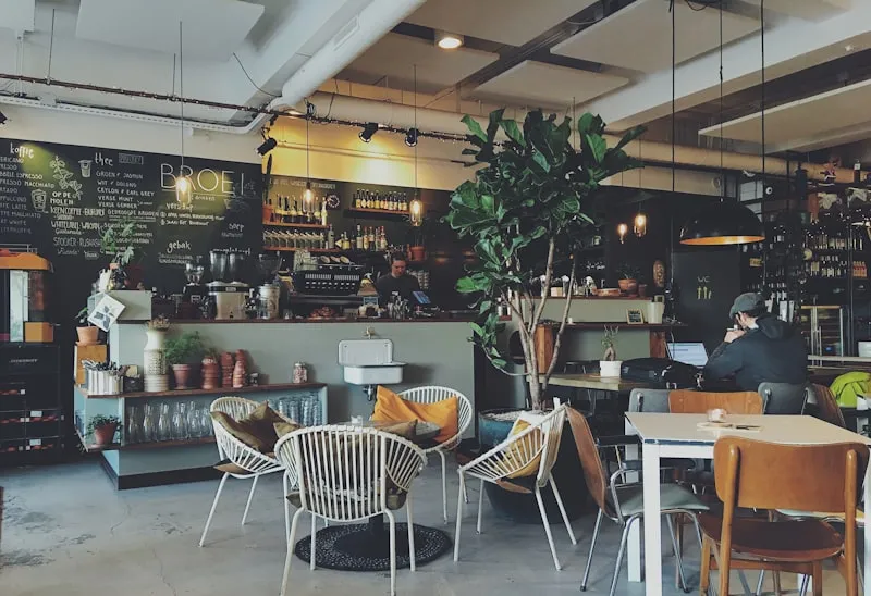 Retail & Hospitality